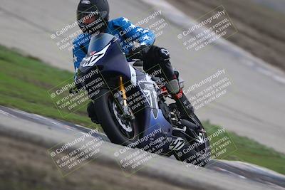 media/Nov-29-2025-TrackDaz (Sat) [[10ae2d9bce]]/B Group/Session 3 (Outside Grapevine)/